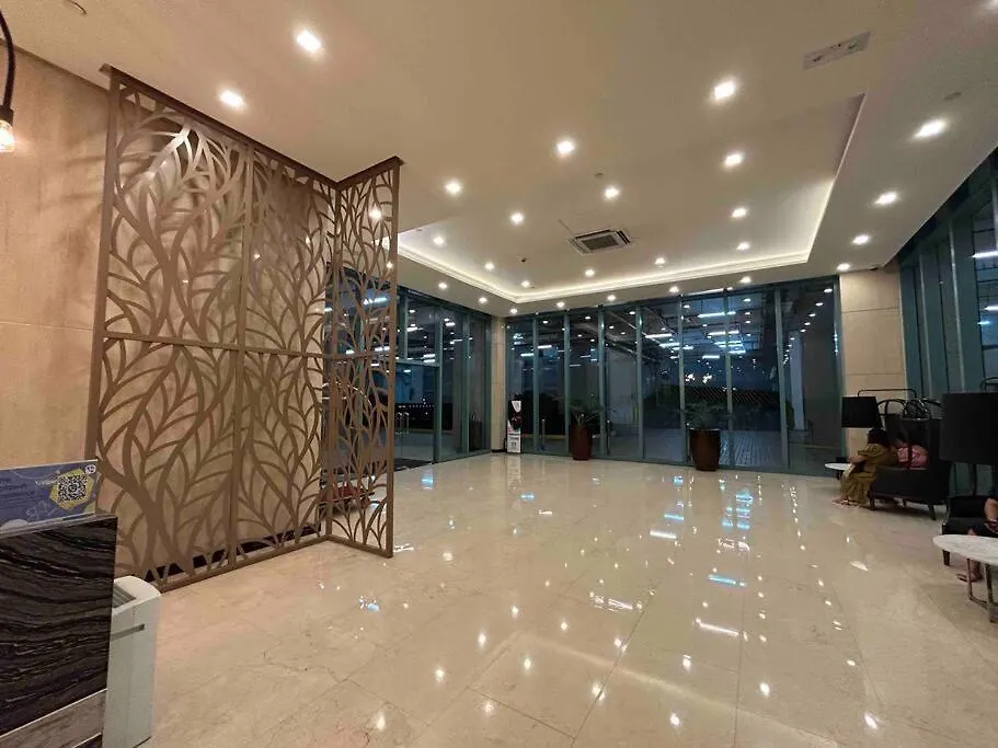 1-Bedroom Glass View Suite Beside Grand Hyatt Bgc Manila
